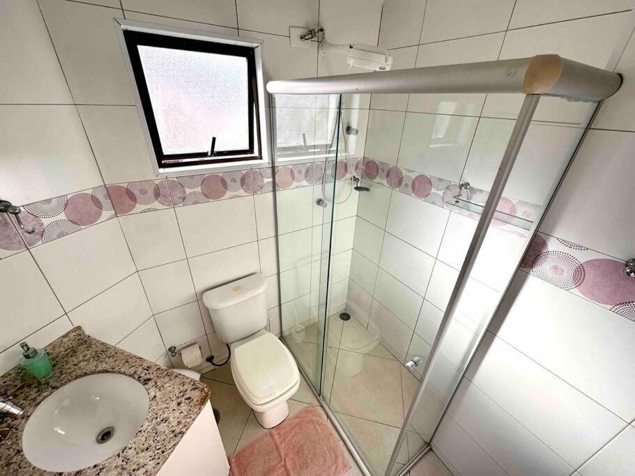 Golden Apto 4 - Cond Beira Mar, 3 Dorm, 2 Suites, Ar-cond, Wi-fi, 2 Garagens, Piscina * Guarujá