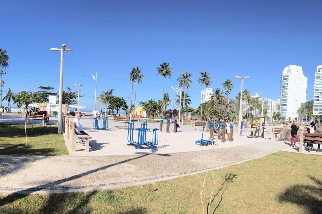 Golden Apto 4 - Cond Beira Mar, 3 Dorm, 2 Suites, Ar-cond, Wi-fi, 2 Garagens, Piscina * Guarujá